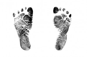 newborn footprints newborn footprints